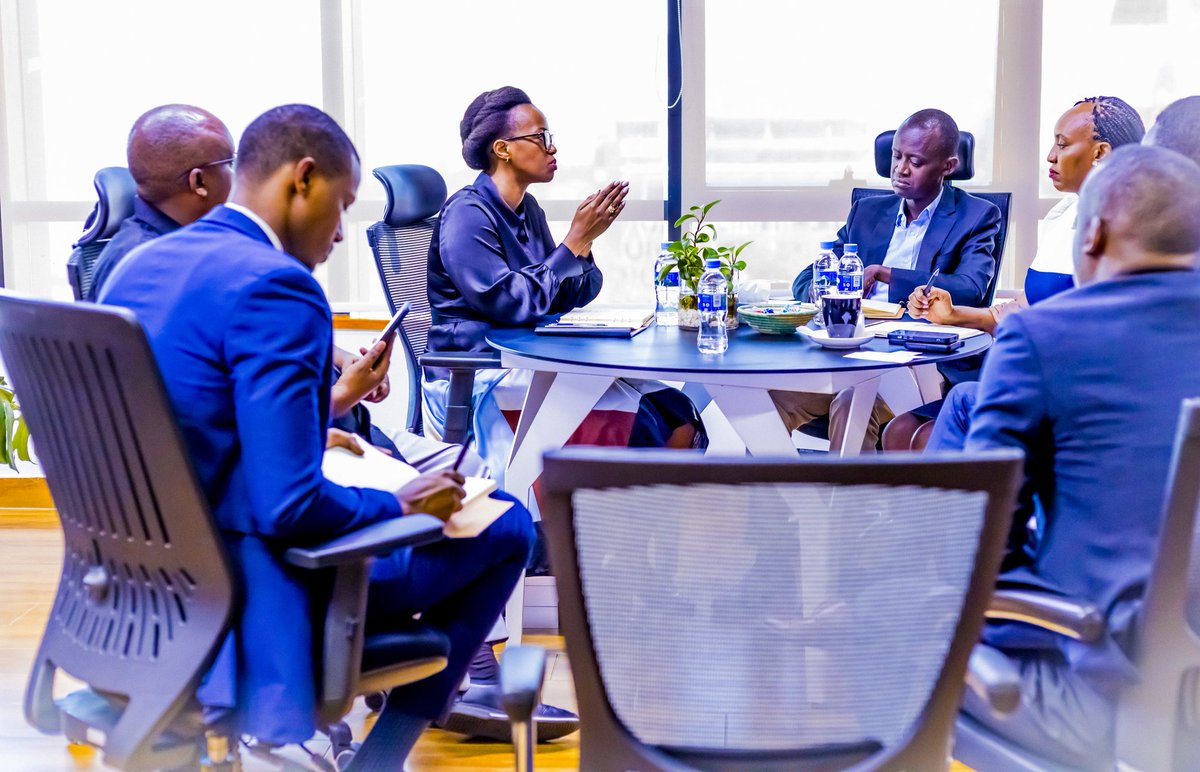PSF_RWA's tweet photo. Yesterday , @PSF_RWA Golden Circle Member Visits concluded with @BPRbankrw , reaffirming a strong partnership dedicated to advancing Rwanda’s private sector. The discussions focused on strengthening collaboration in SME development, enhancing business visibility, and expanding access to finance for women entrepreneurs.

In recognition of its outstanding partnership and significant contribution to private sector growth, @BPRbankrw was presented with an Appreciation Award. @PSF_RWA @BPRbankrw continue to create opportunities that empower businesses and drive sustainable economic development.