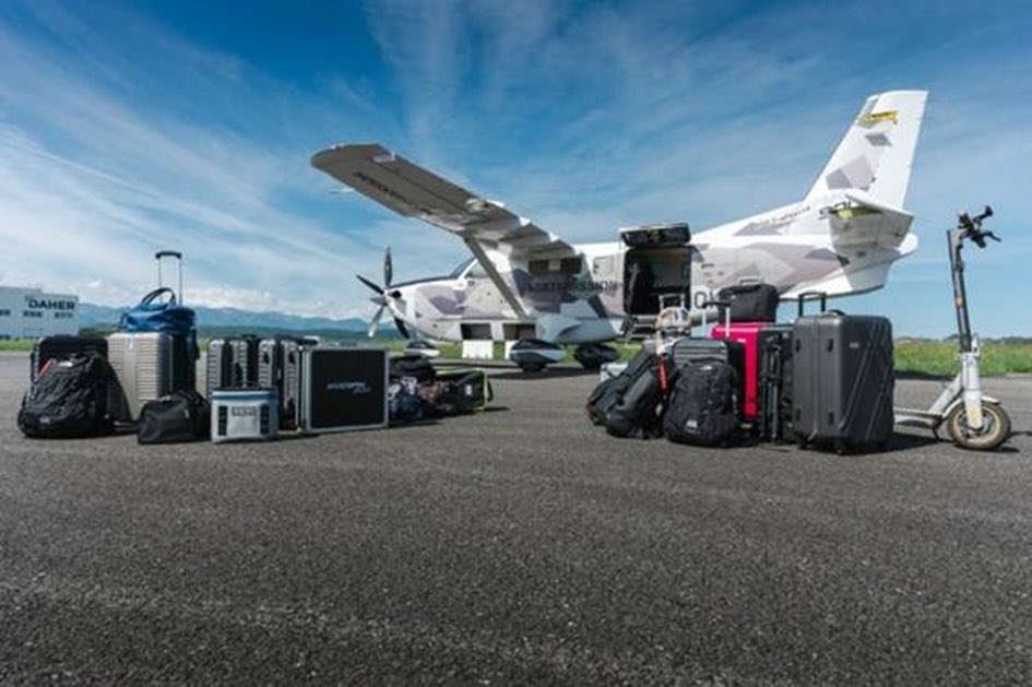 DAHER_official's tweet photo. ✈️ #Daher showcases the Kodiak 900 at #FranceAirExpo (Lyon, June 4–6), alongside the TBM 960. A robust and versatile multi-mission aircraft, designed to operate where others cannot. 🚀
🔗 Learn more: https://t.co/18jHj750n9

#Aviation #Kodiak900 https://t.co/jHDPtPXXxY