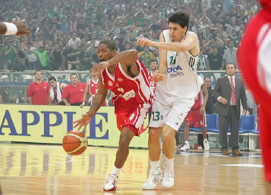 8Patras's tweet photo. ''Ο ΠΑΟ καταγγέλει ΕΟ στο μπάσκετ''! Μάλιστα, καλημέρα ζήσαμε να το ακούσουμε εν έτει 2026 κ αυτό όταν επί 35 χρόνια ΒΙΑΖΑΤΕ το μπάσκετ κ μας αναγκάζατε να καίμε το ΣΕΦ κ νωρίτερα το Κορυδαλλό (επί ΠαυλοΘανάσηδων) να μη σηκώσετε τα ΠΟΥΣΤΙΚΑ εδώ, ΑΝΑΝΔΡΕΣ ΚΟΤΕΣ! ΣΙΧΑΜΑΤΑ! #paobc😘 https://t.co/qZzbCAArpr