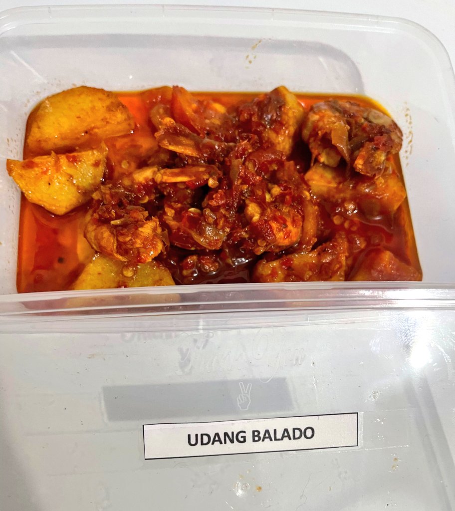 AndyHusky666's tweet photo. Daganganku sedang diuji di laboratorium, apakah mengandung   zat yg membuatmu lapar meski hanya mengamati fotonya doang? https://t.co/iPzegN0PgB