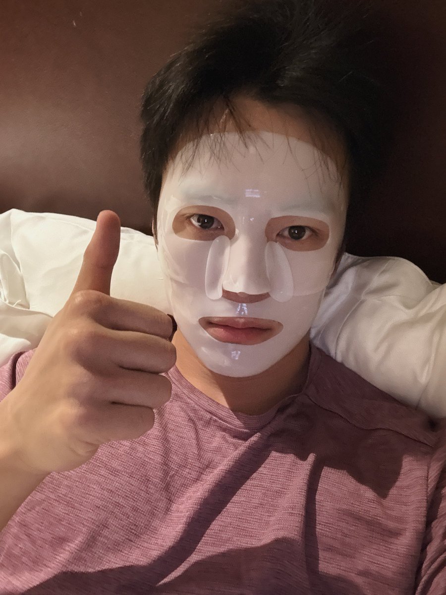MONSTAXBASE's tweet photo. Minhyuk on Berriz #민혁 #MINHYUK https://t.co/CrExgILZA6