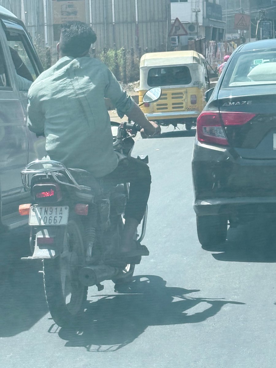 anand238's tweet photo. @ChennaiTraffic https://t.co/4QdaM6ootP