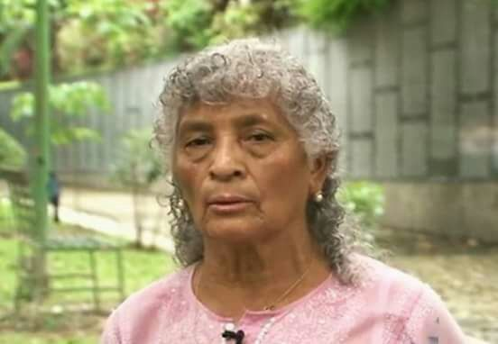 HistoriasAl_SV's tweet photo. 04/06/2017. Fallece Dolores Hernández (Mamá Lola). Pertenecía al Comité de Familiares de Víctimas de Violaciones a los Derechos Humanos-CODEFAM. Madre del Comandante Camilo Turcios y de varios caídos más; ella era originaria de Verapaz, San Vicente. https://t.co/l5o3QGrVBL