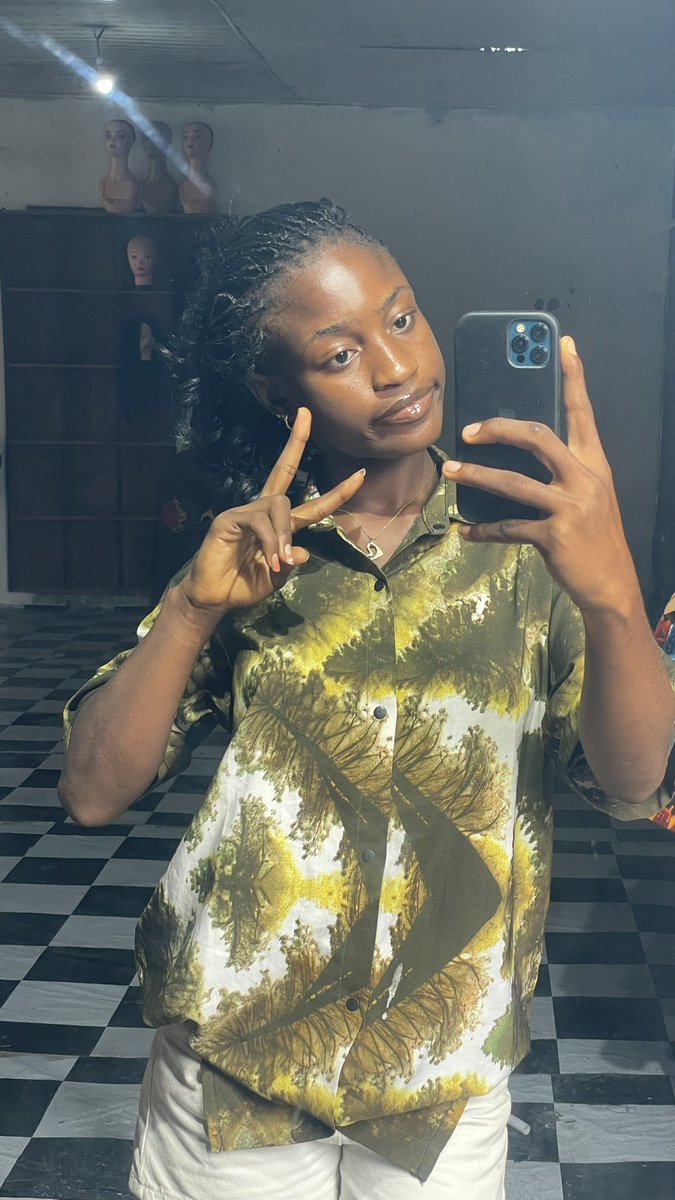 That 5’3 Girl. tweet media