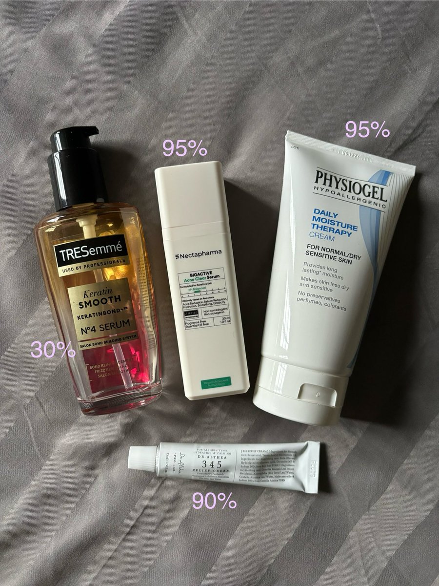 datcarkk's tweet photo. #ส่งต่อสกินแคร์ 
Tresemme hair serum - 100
Dr althea 345 15ml - 190
Nectapharma - 200
Physiogel cream - 550

ส่งฟรี

#สกินแคร์ #ส่งต่อเครื่องสำอาง #ส่งต่อเครื่องสำอางค์ #เครื่องสำอางมือสอง #dralthea #สิว #ครีม https://t.co/JlDY2nChL1