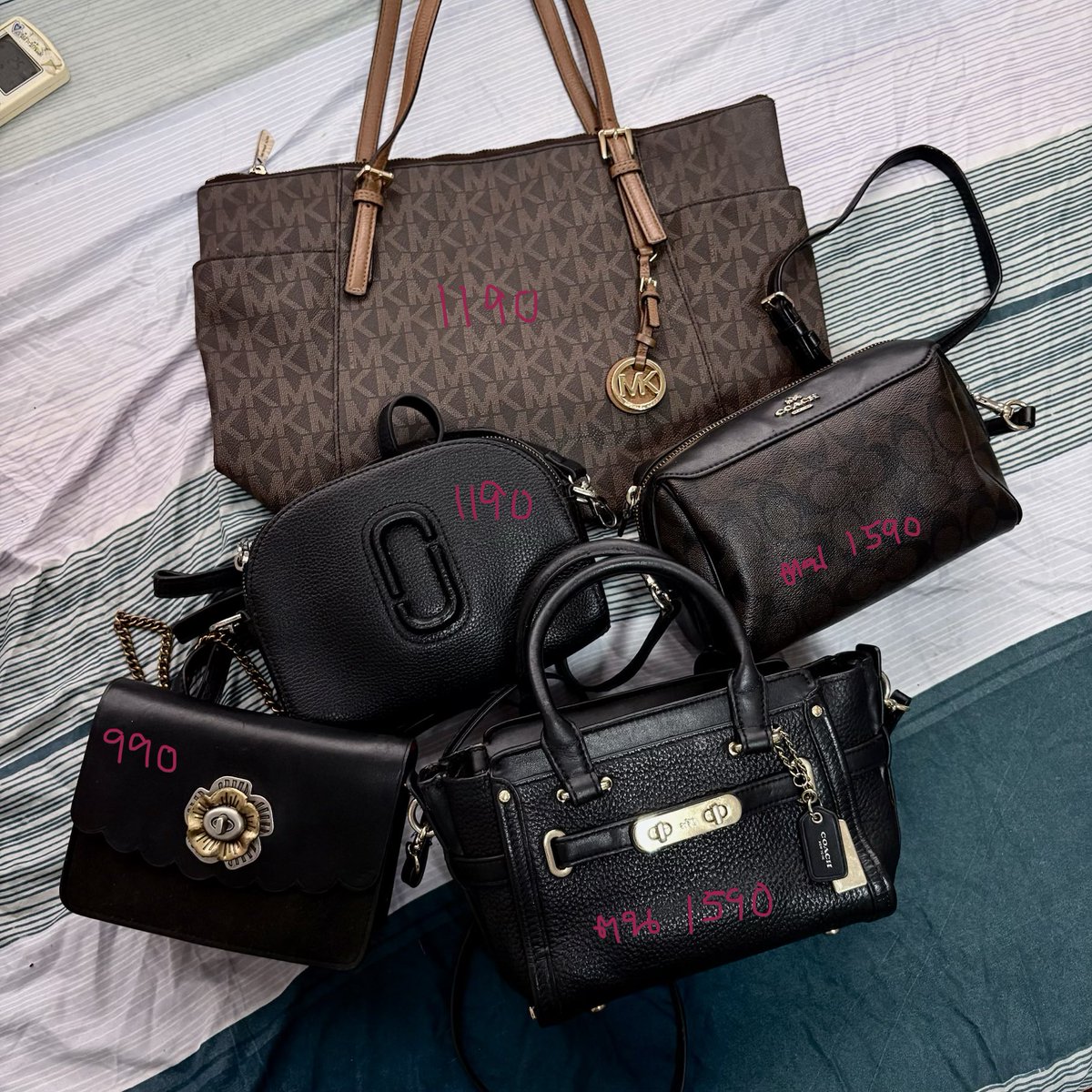 yousInp1's tweet photo. ♥️coach แท้100% มือสอง

มีค่าส่ง 50 / ผ่อน1เดือน +200
เพิ่มเติม line https://t.co/FzkaasLu4H (ตอบเร็ว)🥗🗯️

#ส่งต่อlongchamp #longchampthailand #ส่งต่อtory #กระเป๋าcoach #ส่งต่อCoach #ส่งต่อกระเป๋าแบรนด์เนม #ส่งต่���กระเป๋ามือสอง #ส่งต่อกระเป๋า https://t.co/vN26hoKji1