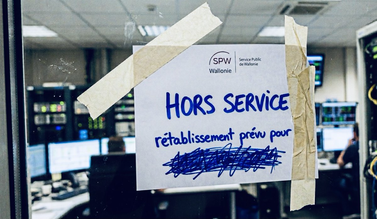 reorens's tweet photo. Donc, 5 ans après les #inondations de 2021, une commission d’enquête, un rebranding du Centre de crise, des promesses… le site #hydrometrie #Wallonie ENCORE HS pendant les orages de ce week-end ?
L’indigence du #SPW. L’indignité politique.

➡️ https://t.co/f7dQpa8RKH https://t.co/g8I8pZw1u5