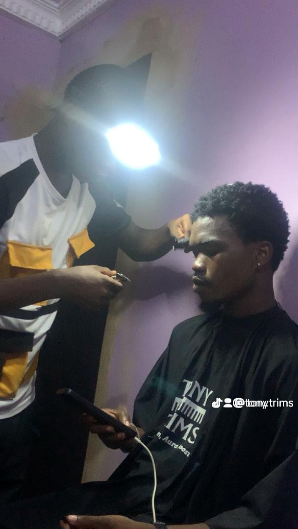 Tonytrims1's tweet photo. 💈✂️ https://t.co/7c0CKXWKBM