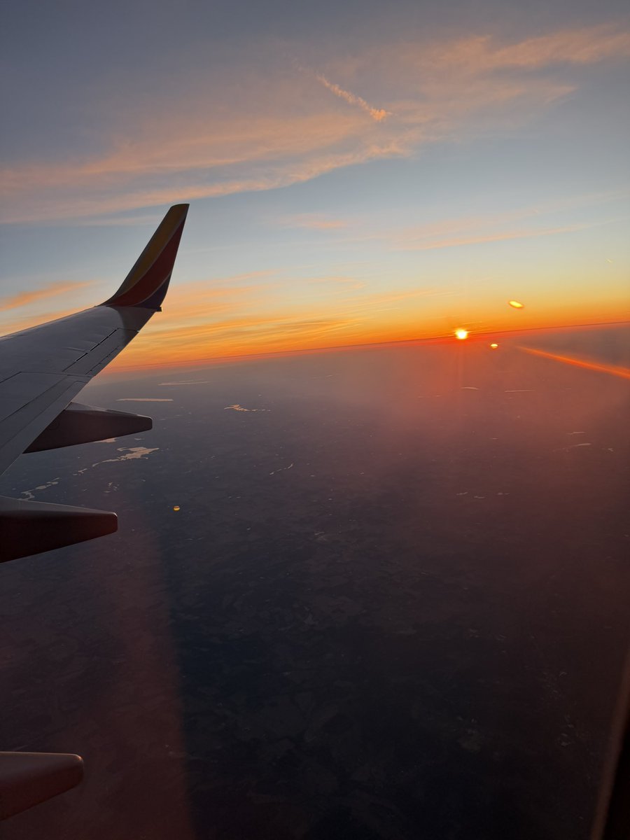 RyanBostaph's tweet photo. Some beautiful photos on a @SouthwestAir flight I took this morning! https://t.co/3VqayjvoRJ
