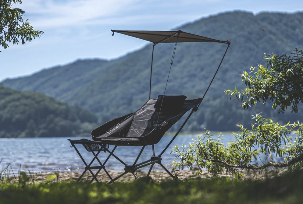 FREEDOM_GARAGE's tweet photo. 【VENTLAX】
●REJUVENATE CHAIR(¥10800)
●オプション・チェアルーフ(¥4800)

6/5(金)久々の再入荷！

昨年リリースされてヒットしたチェアが今年も入荷です。

これからの季節にピッタリなチェアとなっており、キャンプ以外にビーチなどでも使用するのも◎ https://t.co/a0AMPwBIbO