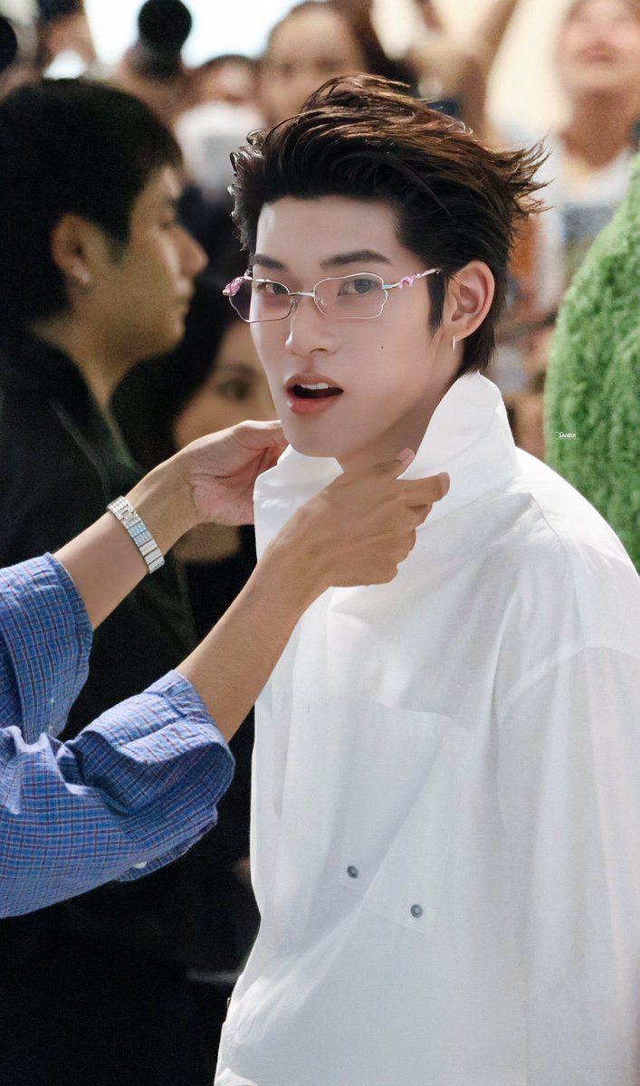 ISCFWS2's tweet photo. 사람 손 타는 강아디🐶🐶

TEETEEPOR VEGGIE POPUP ICONSIAM

#TTPxGentleMonsterICONSIAM 
#twnpich https://t.co/BmOWrsruRo