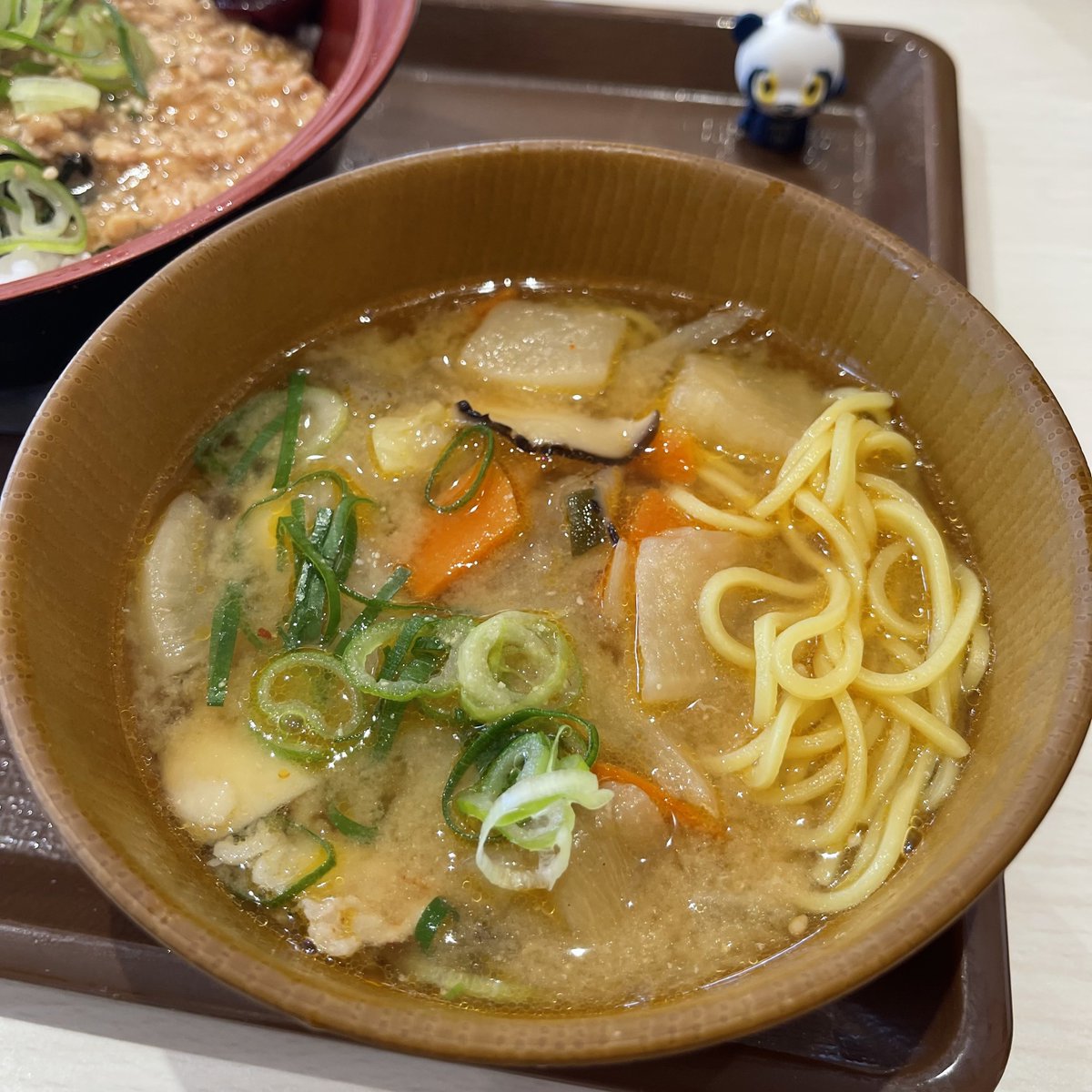 ramenmemorandum's tweet photo. ぽっちん🐾のラーメン備忘録 : 143
📋とん汁みそらーめん
👛￥360
📍#すき家 (伊勢崎フォリオ店) https://t.co/Hz3iUBFOOD
