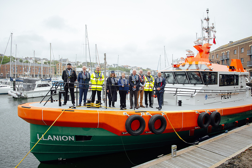AfloatMagazine's tweet photo. New Pilot Vessel Named for South Wales Energy Port of Milford Haven https://t.co/Oeu2Hx5LPx #MilfordHaven #PilotVessel #SouthWales #MaritimeNews #ShippingIndustry https://t.co/bQihk4tmgu