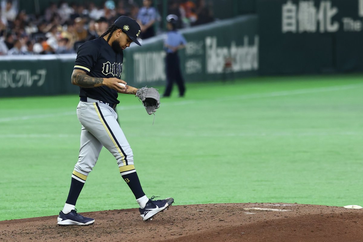 orifullc2's tweet photo. 【巨人-オリックス】2026.6.4

8回も勝利を目指しエスピノーザ投手がマウンドへ上がります！

#Bs2026 #エスピノーザ https://t.co/1yredRaCwI