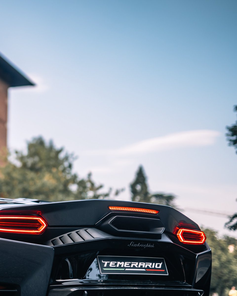 Lamborghini's tweet photo. When Lamborghini Temerario encounters Turin's geometry, a new dimension of driving emotion takes over its streets.

#Lamborghini #Temerario https://t.co/8jLhzhuYmb