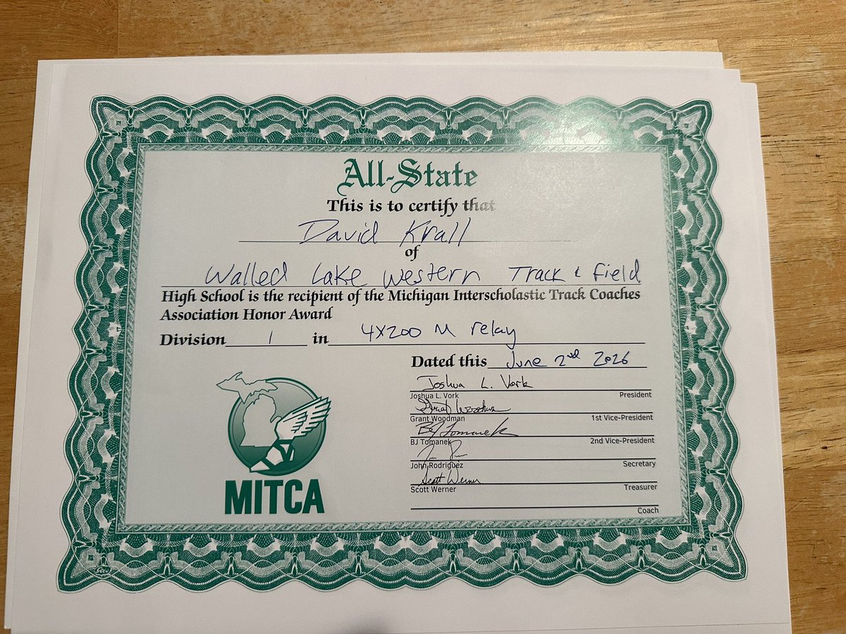 DavidKrall5's tweet photo. Last night we capped off a great Track Season at our Banquet. Thank you to my Coaches & My Teammates. I had a Good Junior Year. 
-All-State in 4x200 Relay. 3rd Place in State Championship Finals
-4x200 Relay Regional Champion & Fastest time in all of Michigan this year even after State Finals & New WLW School Record 1:26.52
-4x100, 4x200, 4x400 Lakes Valley Conference Relay Champions 
-4x100, 4x200, 4x400 City Relay Champions
-All Lakes Valley Conference Scholar Athlete Award in Track
-WLW Track Coaches Cup Award Winner
-3rd Year Varsity in Track
@WLW_track @CoachAugerWLW @WLWestern_FB @coachcioroch @CoachFahr @CoachAlandt @gvsufootball @CoachWooster @CoachEReinhart @CoachGollman @QuarterbackUniv @Csampson_QBU @SJ3_theFuture @AllenTrieu @Bryan_Ault @GregSmithRivals @Andrew_Ivins @SWiltfong_ @Stumpf_Brian @ScoutTyGraham @Brandon_Odoi @FootballHotbed @Future4QB @TheQBEngineer @QBHitList @TheQBAdvantage @sixstarfootball @GunslingerBuzz @PrepRedzoneMI @TheD_Zone @MIexposure @MIPrepZone