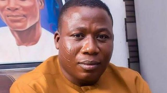 Thenichenews's tweet photo. Yoruba Nation agitator, Sunday Adeyemo, widely known as Sunday Igboho, has threatened to reveal the names of politicians sponsoring terrorism to destabilise the Tinubu administration.

Read more: https://t.co/5KWQ5DbFne https://t.co/mlMiEHklNv