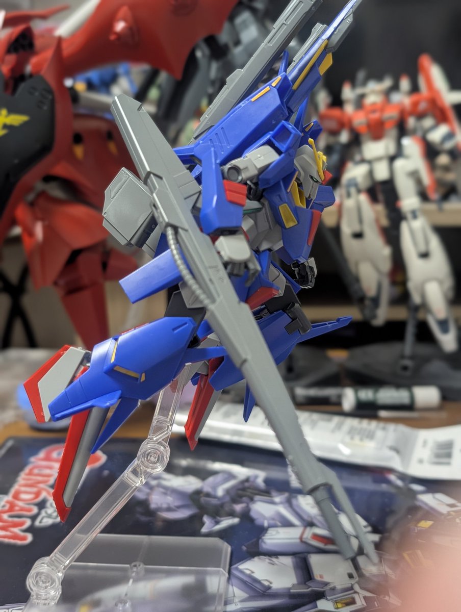 Nm0Fq's tweet photo. ZIIを作ったのだった
鋭角的なフォルムが死ぬほどかっこいい
接地性はお察しだけど
#ガンプラ #ZII https://t.co/XzJOA6vFrN