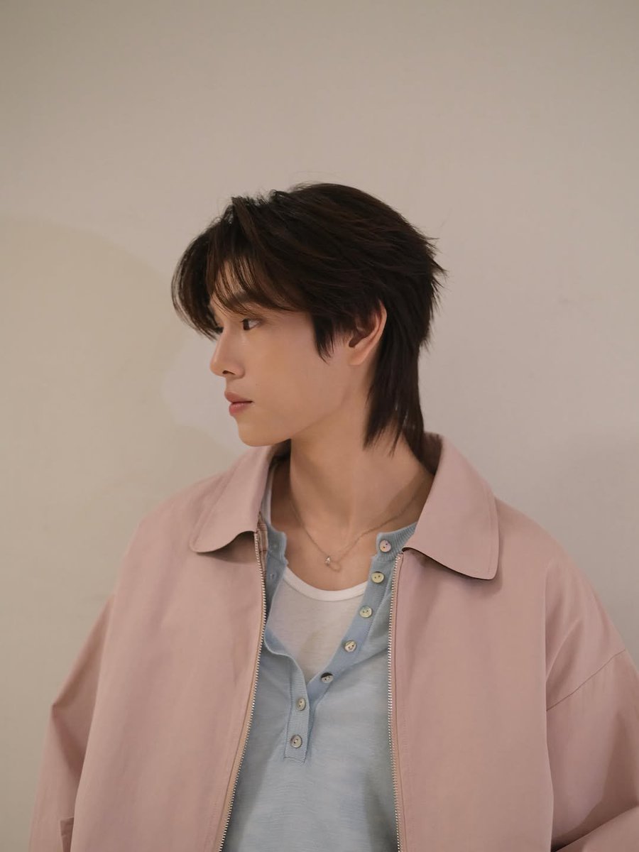 BamBamUKlover's tweet photo. หาชุดให้เอาไหมภูวิน https://t.co/go2zR7LOfb