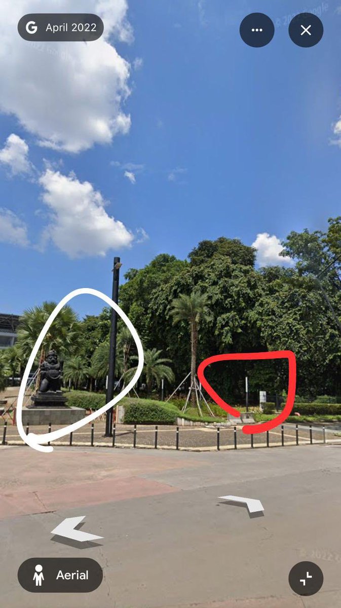 ortheyu's tweet photo. 📍 Dari indo arena/patung semar GBK pintu 10 gerbang pemuda kalian tinggal belok kanan lurus dikit sampai ketemu tembok tulisan "INDONESIA ARENA"

Start dari jam 11 - HABIS. 

#EXO #EXhOrizon_in_Jakarta #EXhOrizonInJakarta #EP6 https://t.co/gCczeyJ6Io
