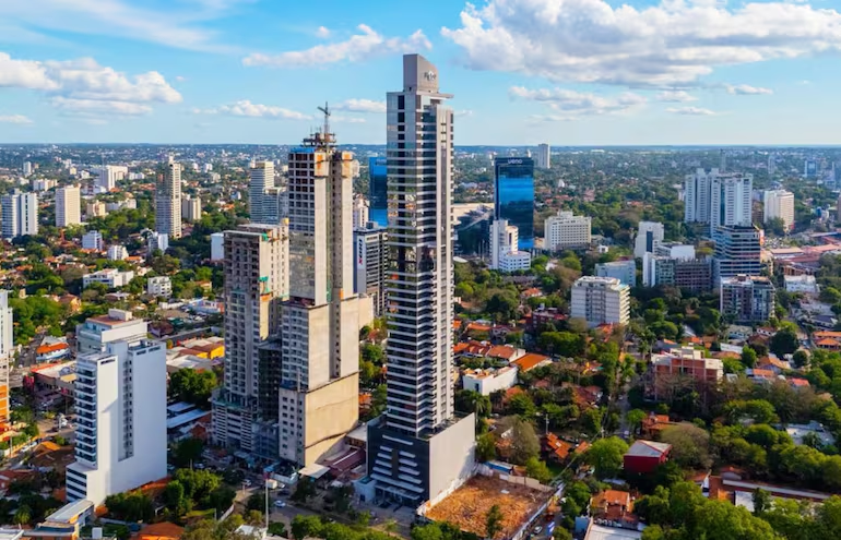 santiagasu's tweet photo. 🔎🇵🇾Paraguay es una economía sólida, pero aún tiene problemas estructurales
📍Se debe aprovechar la credibilidad internacional para mejorar la infraestructura y la productividad del país

https://t.co/ULH8R0zv4F https://t.co/G9GmARIeZp