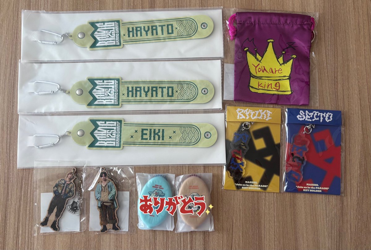 aaaaaaaaason's tweet photo. BMSG BE:FIRST MAZZEL グッズ交換

譲
画像1〜3枚目
BF、MZの買取不可 ソロアは買取可
ALT参照

求
レオ タクト ジュノン
ツリー参照

郵送、6/7MZツアーでの交換
#BEFIRST交換  #BMSG交換 #ラスピ交換 
#MAZZEL交換  #STARGLOW交換 https://t.co/uNGyIgbWsd
