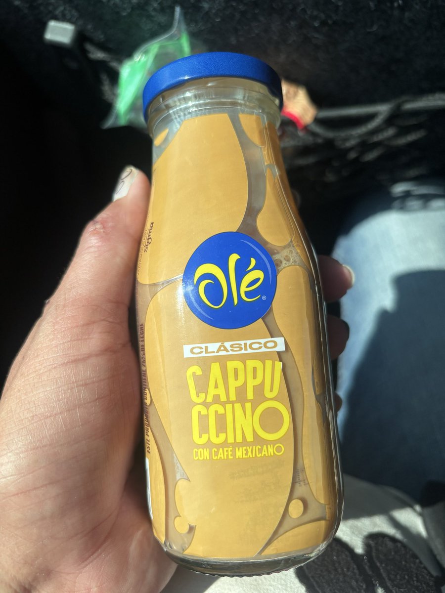 abirtr's tweet photo. Ya es el tercero que le sale con la tapa bien apretada que ni se puede abrir, gracias @oleoficialmx me quedé sin tomar pastilla hasta llegar a mi destino https://t.co/rCYYKBYjDc