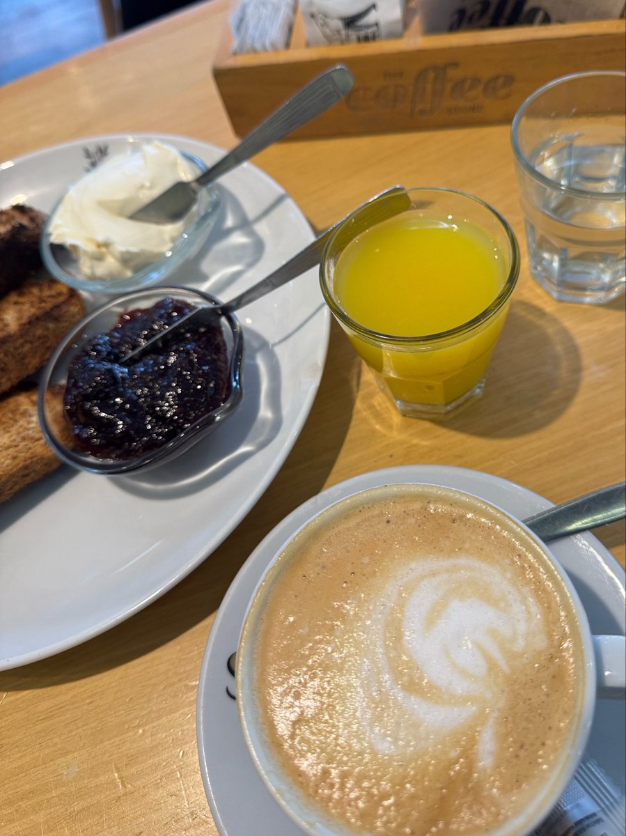 Ali_lanus's tweet photo. Pilates, café y tranquilidad.
#FelizSábado https://t.co/7Qo8ResD0Y