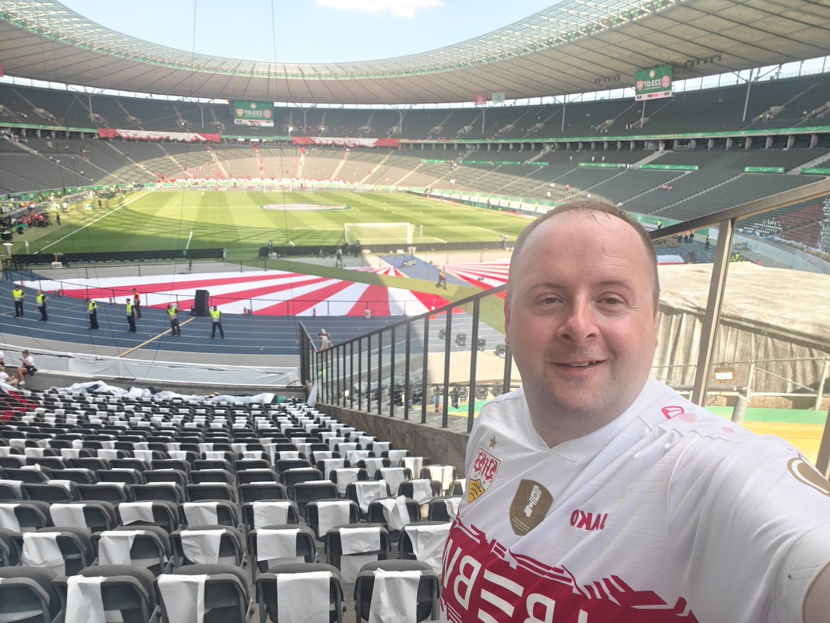 Stephan_1893's tweet photo. Grüße aus Berlin 
⚪🔴🏟️⚽⚽🫶🫶🫶❤️❤️❤️
DFB Pokal Finale 2026 https://t.co/wIu1DvJXoO