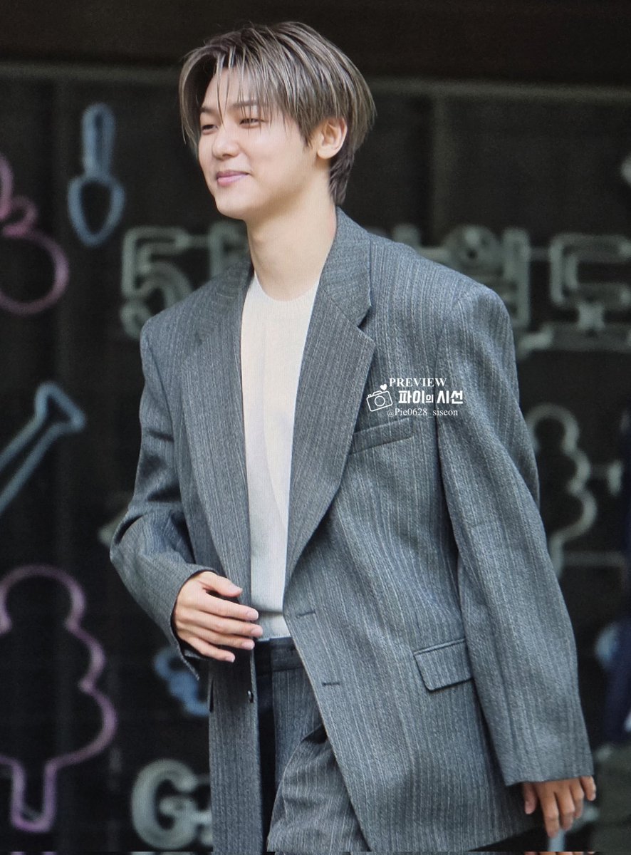 📷 파이의 시선 tweet media