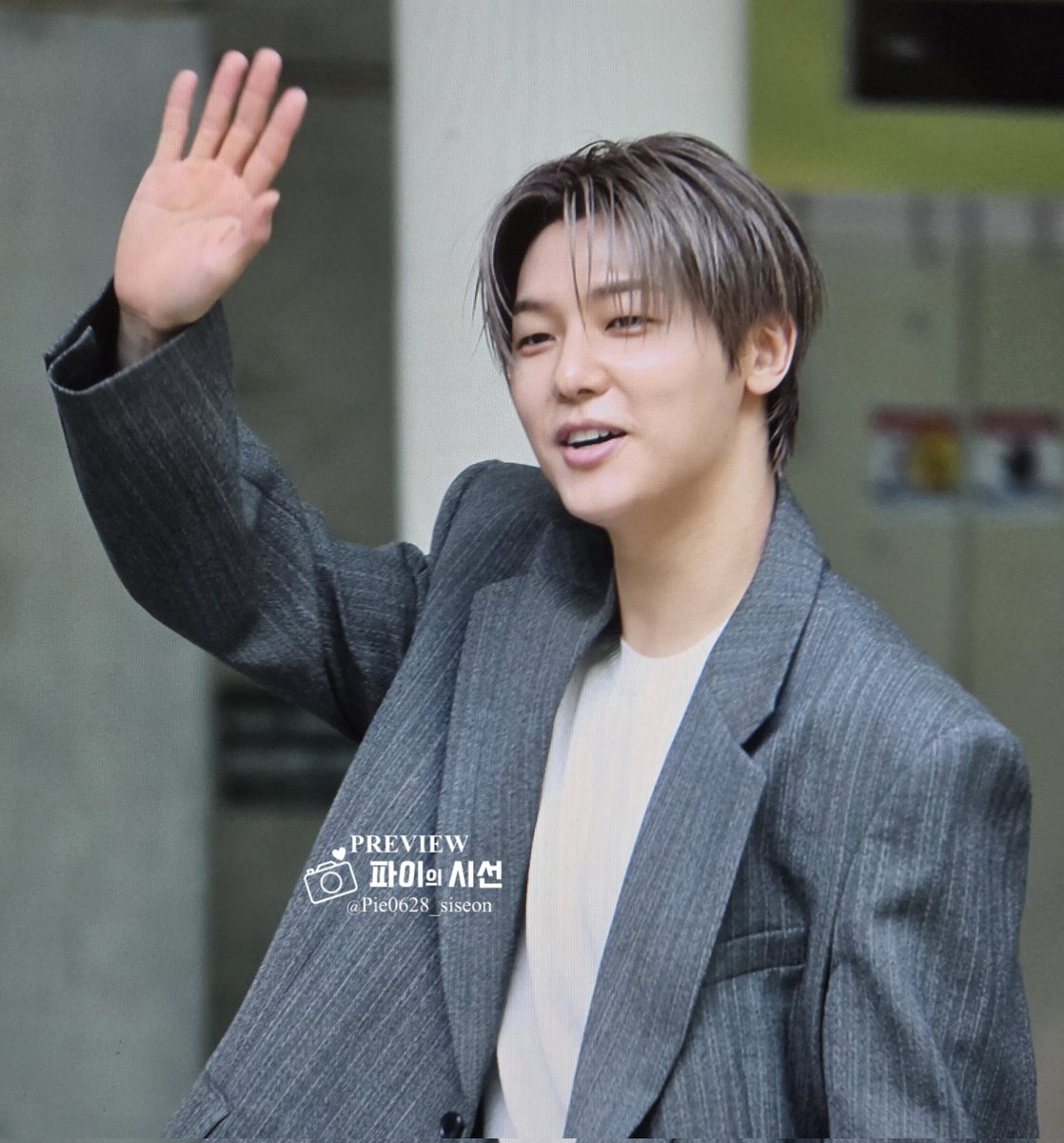📷 파이의 시선 tweet media