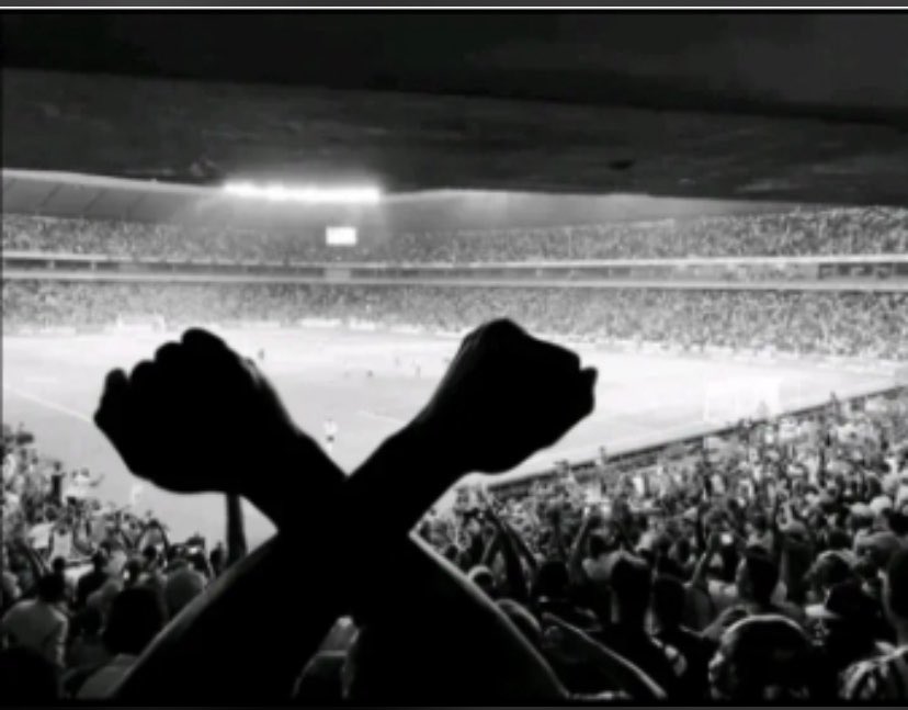 MeepoM's tweet photo. Dankie San !!!! 14 years !! We waited too long !!! @UP_THE_BUCS @orlandopirates  🏴‍☠️🏴‍☠️🏴‍☠️🏴‍☠️🏴‍☠️ https://t.co/d8HdeuVT43
