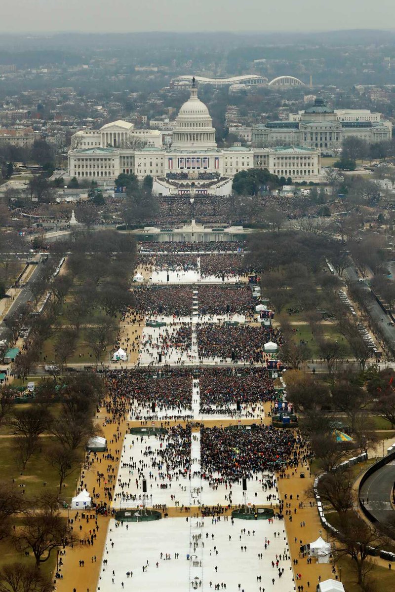 svperbrat's tweet photo. Tr*mp inauguration 🤣 💩 
vs
Deborah Vance in Central Park 🥹💗 https://t.co/kJ5ErJWXMM