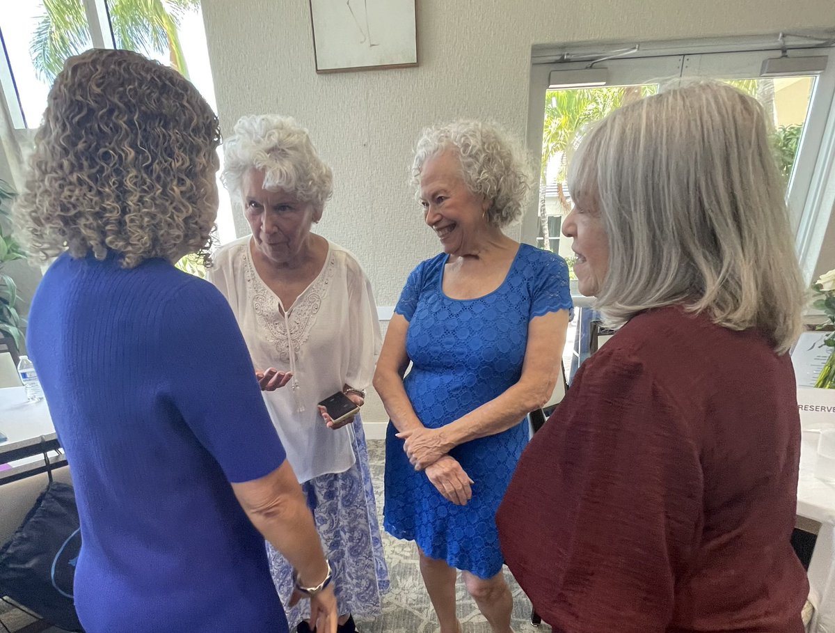 Debbie Wasserman Schultz tweet media