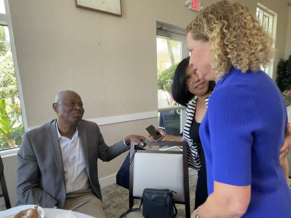 Debbie Wasserman Schultz tweet media