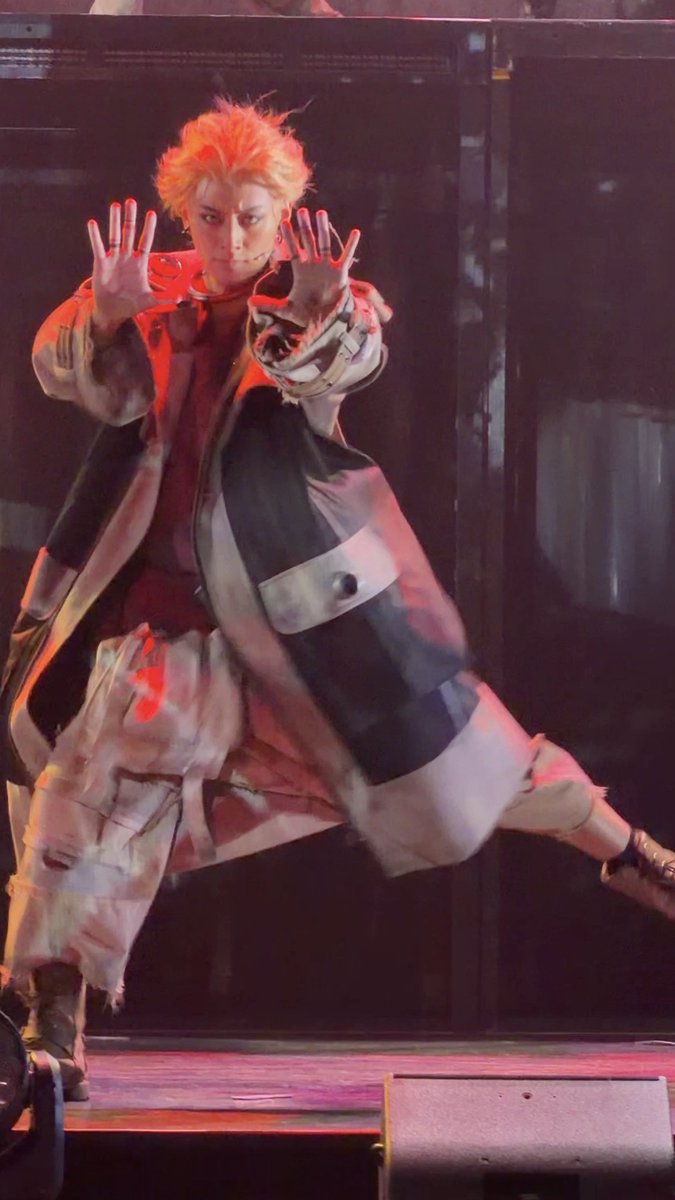 tkdm_777's tweet photo. エンジンさんどこ切り取っても素敵すぎます🤦‍♀️
#舞台ガチアクタ https://t.co/Bwo92sI7sR
