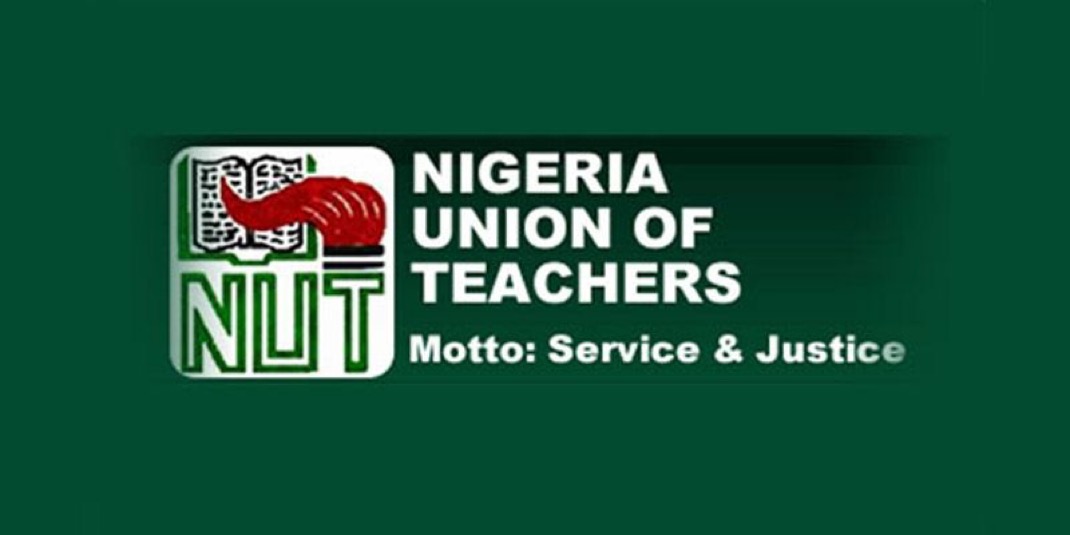 NigeriaStories's tweet photo. BREAKING: Members of the Nigeria Union of Teachers, Anambra State chapter, have rejected the Federal Government’s policy granting waivers to Unified Tertiary Matriculation Examination candidates seeking admission into Colleges of Education, describing it as a non-proactive measure that will lower the standard of the teaching profession.