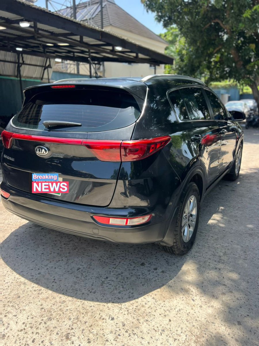 ridewithmiee's tweet photo. A registered 2018 Kia Sportage is available for sale

Features: 
Upgraded Android Infotainment Screen
Bluetooth Connectivity 
Fuel Economical Powertrain 
Driver Assistance &amp; Safety Features 

DM for price &amp; purchase https://t.co/WSPlRbfXXk