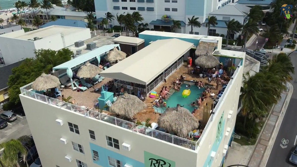 Rooftop Resort tweet media