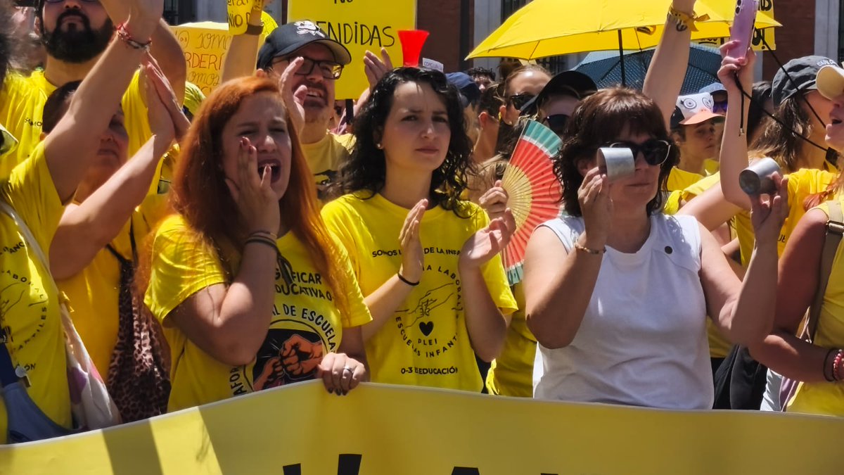 Área Joven Podemos tweet media