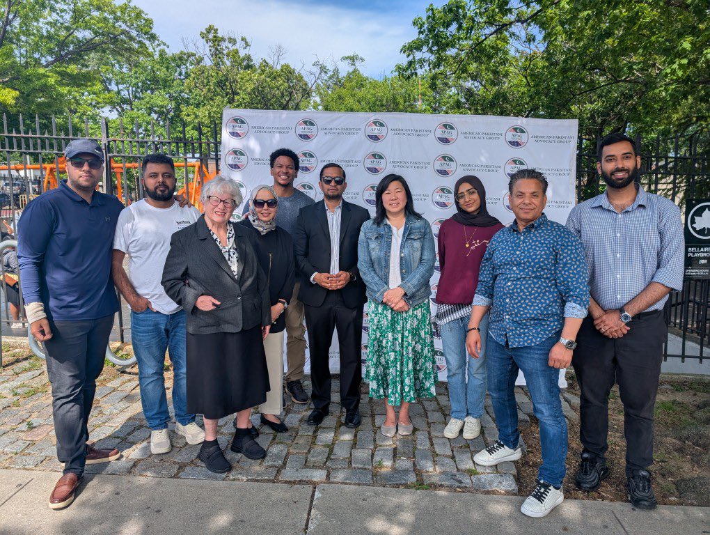 APAGUSA's tweet photo. APAG Cares held its annual #EidAlAdha #FoodDrive in #Queens, distributing essential food items to families and spreading joy this #Eid season.

Through initiatives like this, #APAGCares continues to uplift families, strengthen community bonds, and make a meaningful difference. https://t.co/5AwRQxliwe