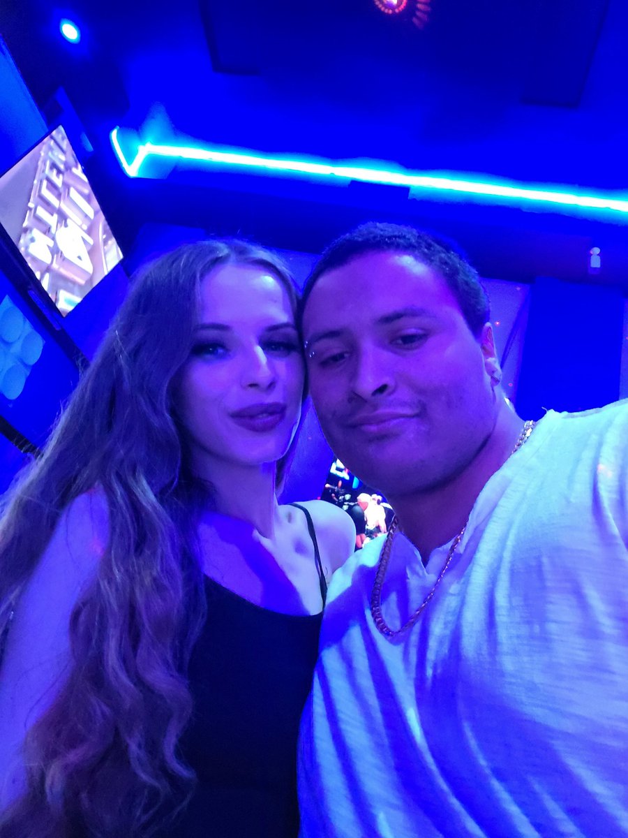 kingremi_4ever's tweet photo. @xoJillianJanson I would like to take this moment to wish one of the most incredible woman that I know happy birthday and send her all my love and tell her thank you for being such an incredible friend and such an incredible human being love you and miss you https://t.co/OL4fX1c2HJ