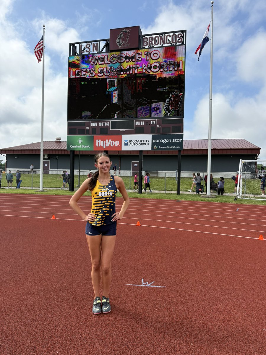 CoachQuick30's tweet photo. 🚨STATE BOUND🚨

Kindall is your Section 4 🥈 medalist AND now owns the SCHOOL RECORD with a leap of 1.70m

So proud of you Kinny. The best is yet to come!!

#JumpSquad🦅
#WFWLFW
@LNEagleTF 
@LNEaglePride 
@myCTsports https://t.co/vB2WYnyu1s