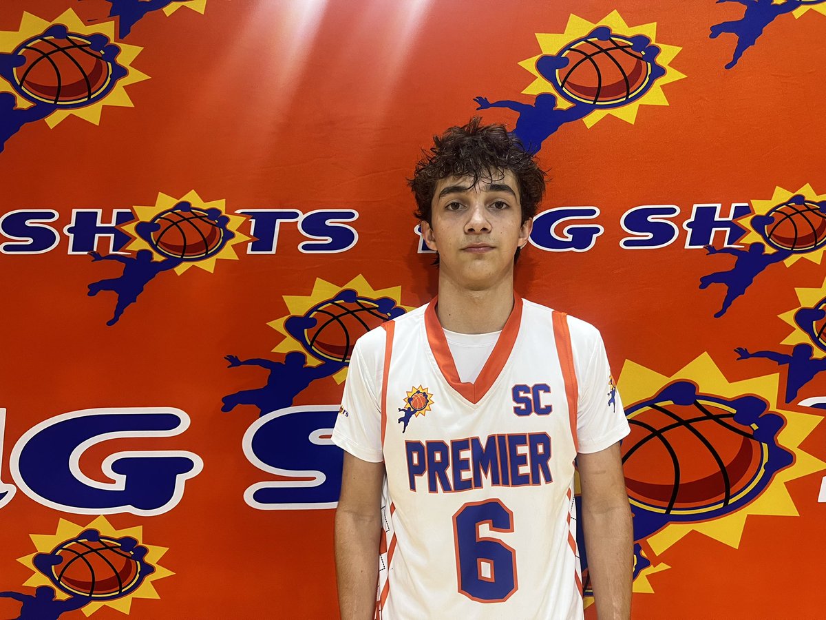 BigShotsGameMVP's tweet photo. #BIGSHOTS #RockHillMemorialClassic 

15U 

Big Shots SC Premier 81 
8 Na’Ky Hanton 25 
6 Rex Reiser 15 

Staydown Elite 72 
4 Travion Cockfield 20 
2 Shawn Pernell 18 https://t.co/5Hs2uelbab