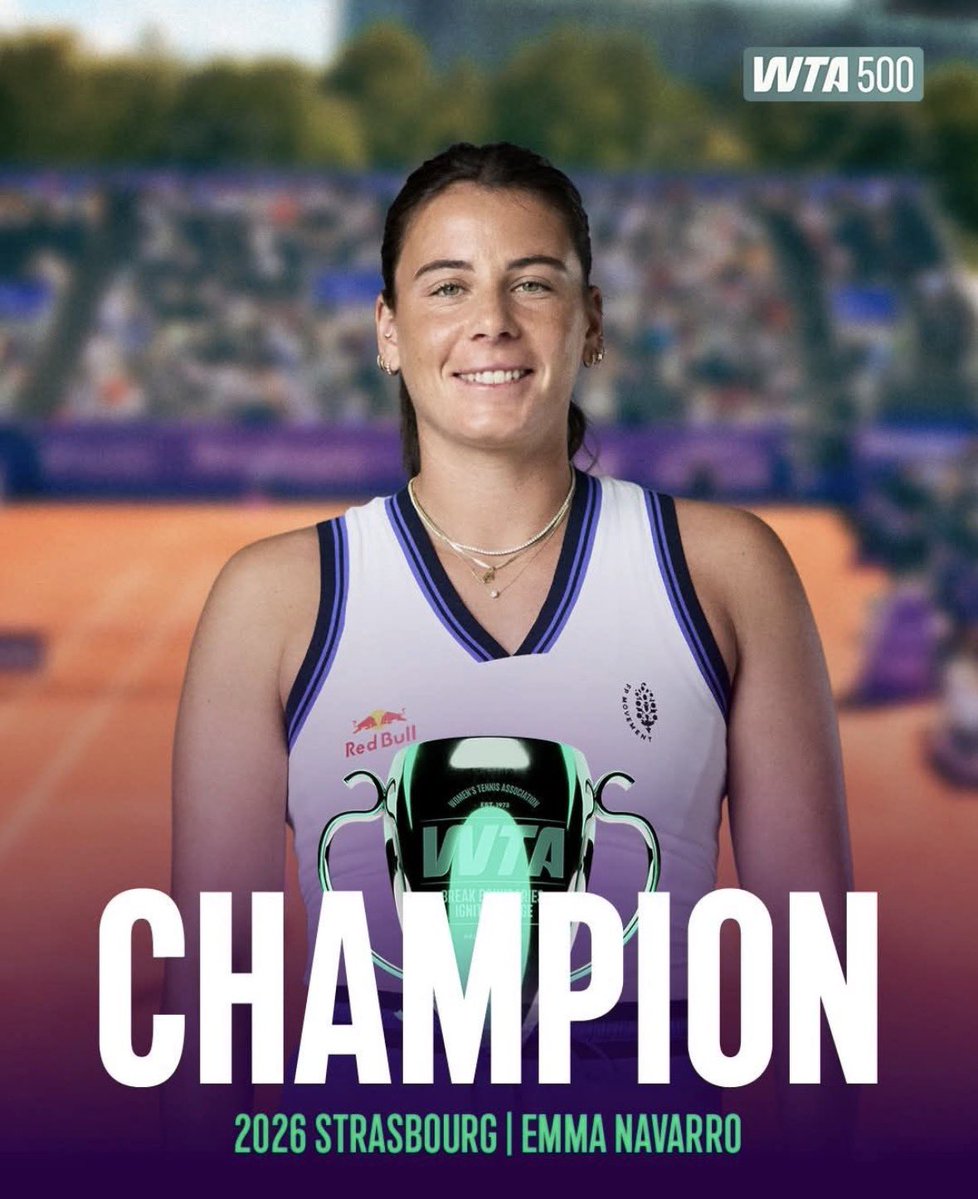 EVA LYS BREAK SERVE tweet media