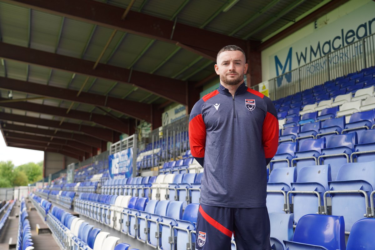 RossCounty's tweet photo. 🏡 Taking in the new surroundings! 

#Staggies https://t.co/xW6a2zHWTm