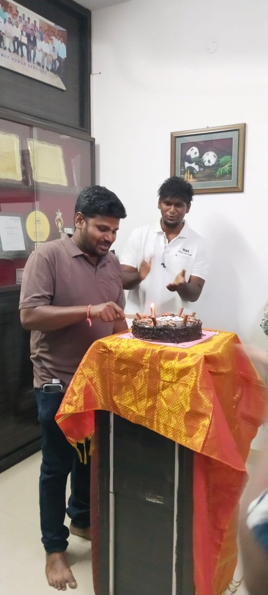 maxpowerservice's tweet photo. 🎉 Happy Birthday Vignesh! 🎂🥳

Wishing you a fantastic year ahead filled with happiness, success, good health, and endless achievements. May your special day bring lots of joy, laughter, and memorable moments. Have an amazing celebration! 🎈🎁

Team Max Power Services wishes u https://t.co/QPVBof8hlc