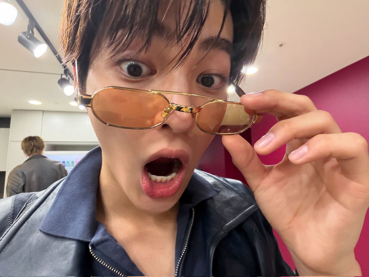 星星 tweet media