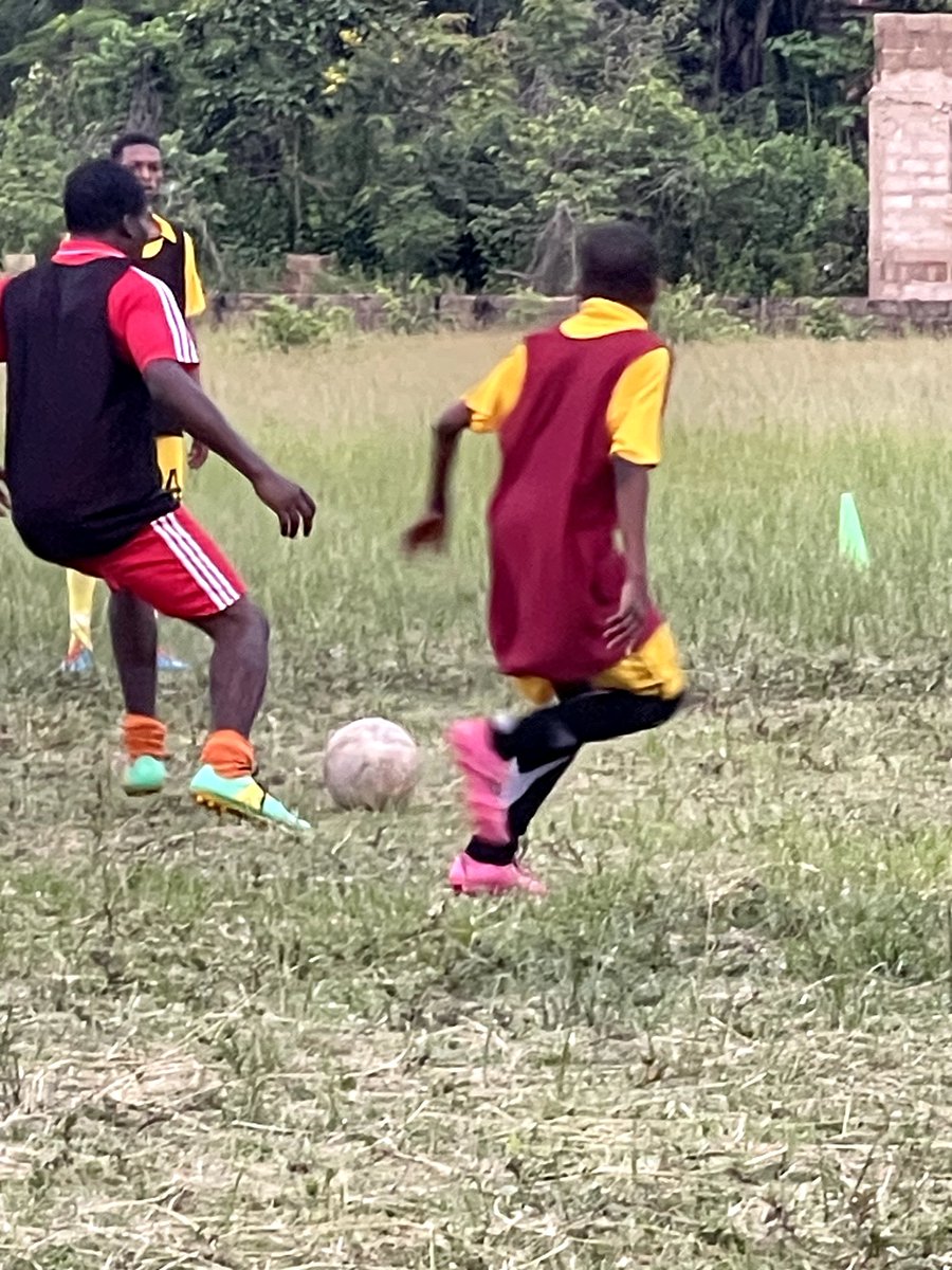 Vibrant_FC's tweet photo. Quitters never win and winners never quit https://t.co/GMdKRHTSS9