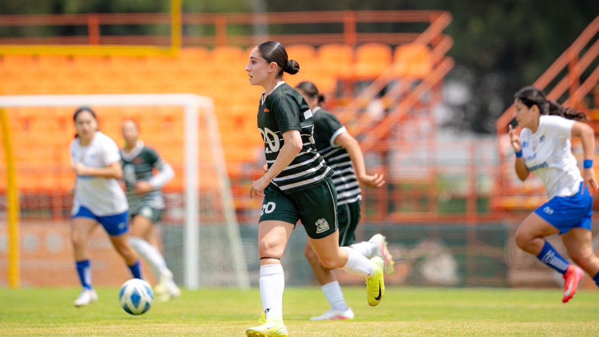 aztecasudlap's tweet photo. En el Día Internacional de la Mujer en el Futbol, reconocemos la entrega, disciplina y pasión de nuestras Aztecas de soccer, subcampeonas de la @CONADEIPmx. 
Su ejemplo inspira a nuevas generaciones. 
#TodosSomosAztecas #fearthegreen #aztecasudlap https://t.co/e8C367uw7y